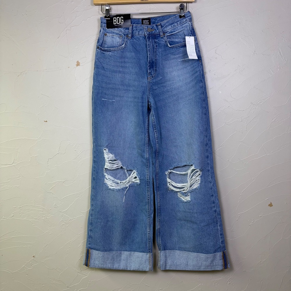 NEW BDG Skater Baggy Jeans Women 26 Distressed High Rise Cuffed Denim Indigo